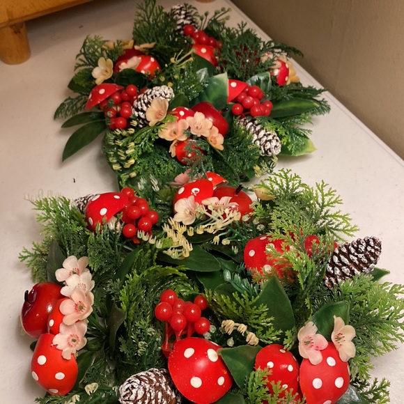 Plastic Christmas Candle Ring Set of 2 - Picture 7 of 9